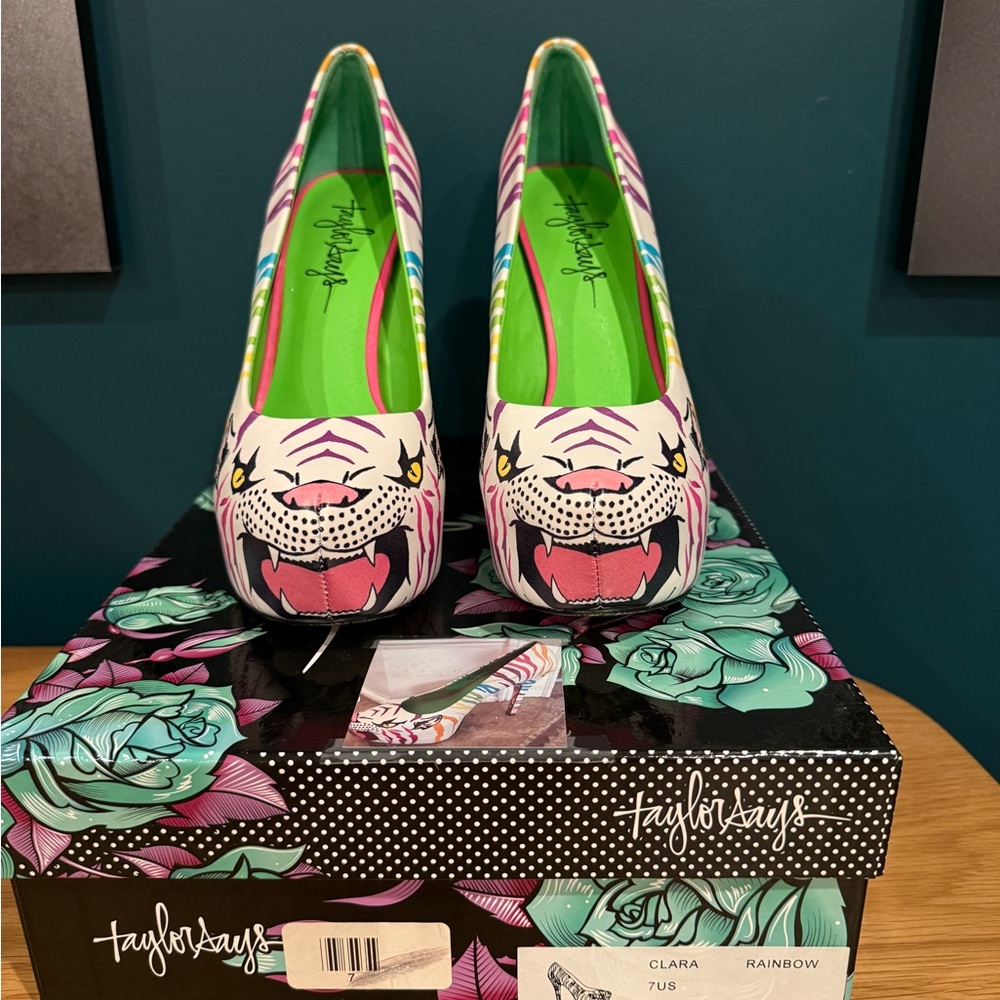 Taylor Says - Clara Rainbow Women's Printed Pumps - Pink/Green